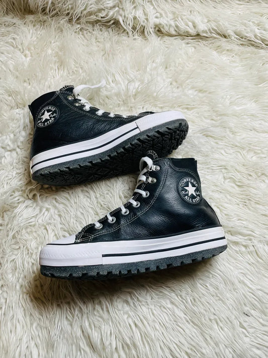 Chuck Taylor | Black & White | Leather | High top| Converse | Padded