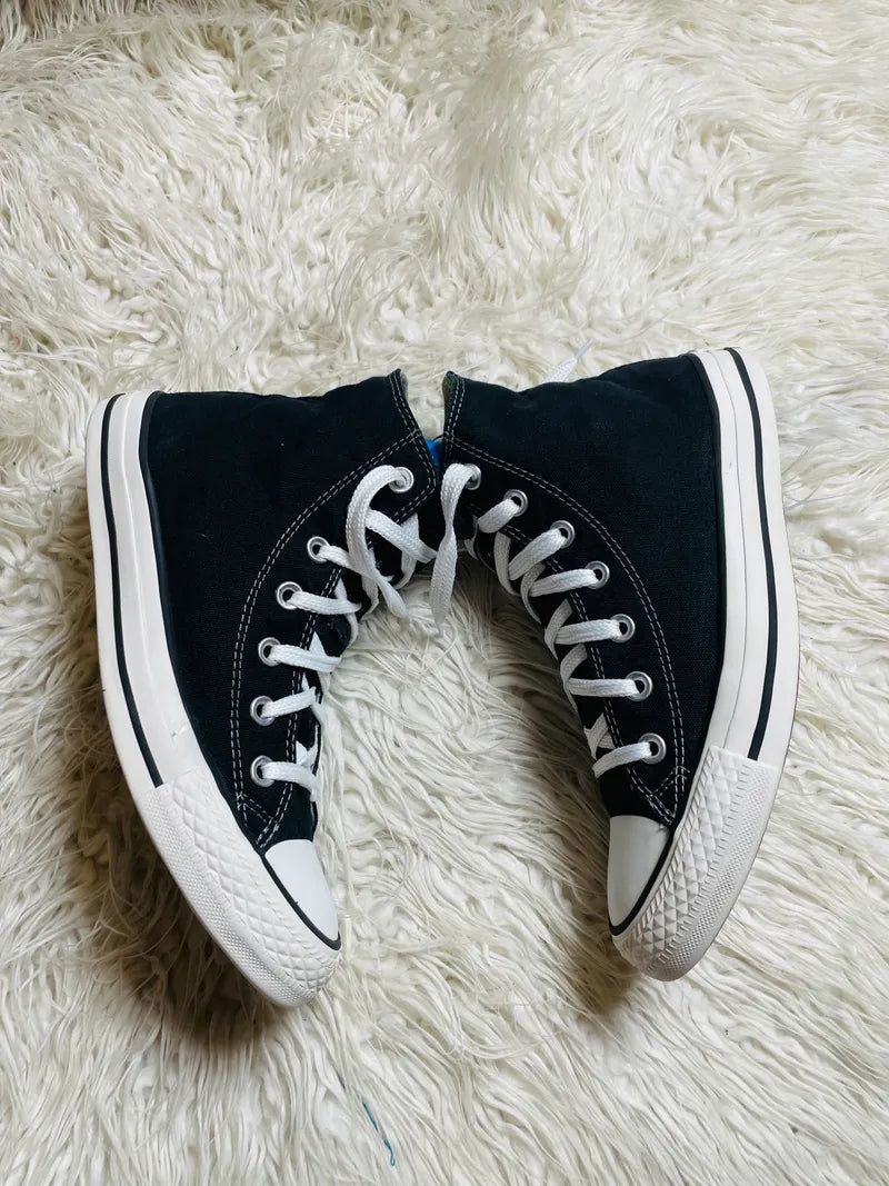 Chuck Taylor | Black & White | High top| Converse