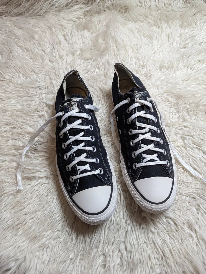 Chuck Taylor | Black & White | Lo top | Converse