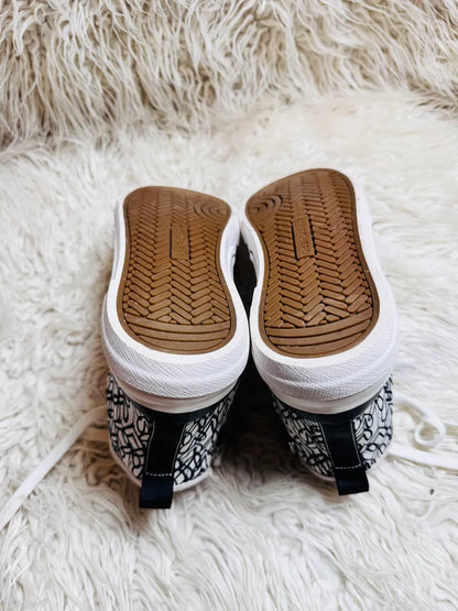 Skechers JGOLDCROWN New Moon Lost in Love Shoes