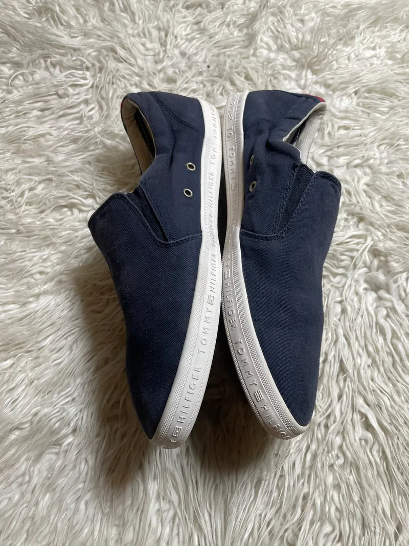 Tommy Hilfiger | navy blue canvas slip-on sneakers