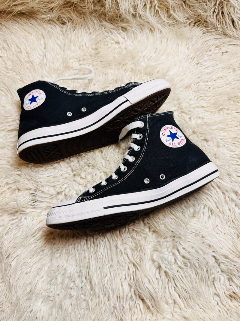 Chuck Taylor | Black & White | High top| Converse