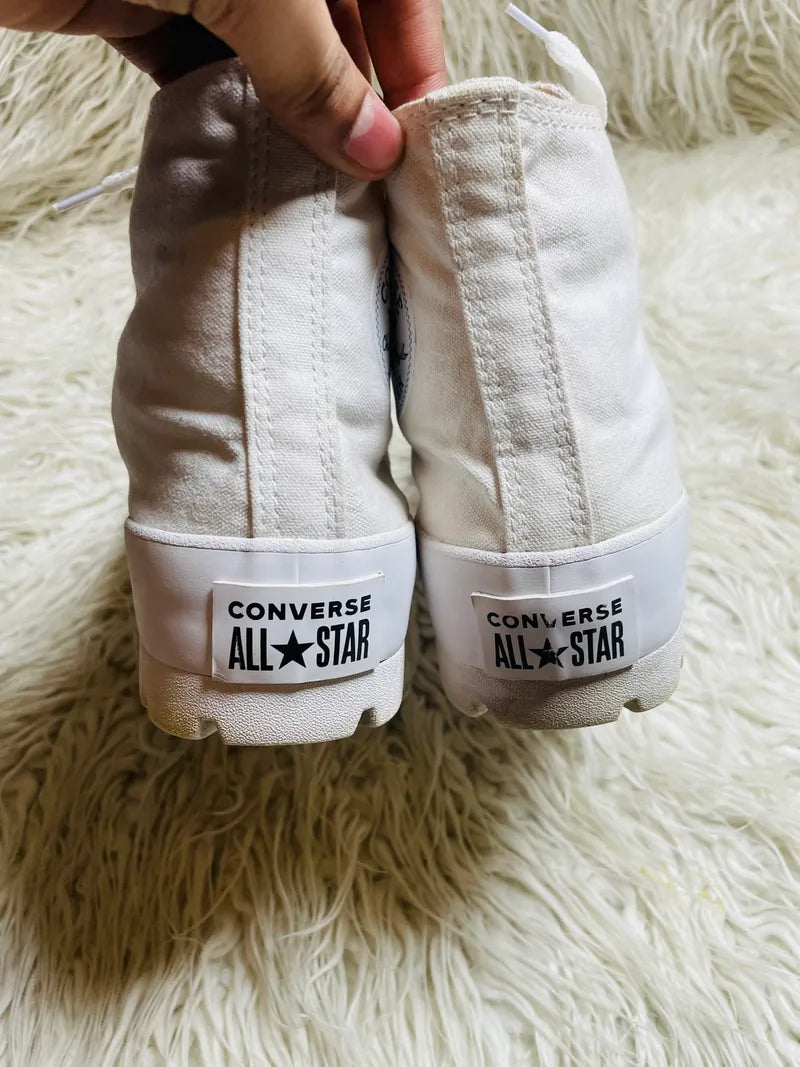 Chuck Taylor | White | High top| Converse | Platforms