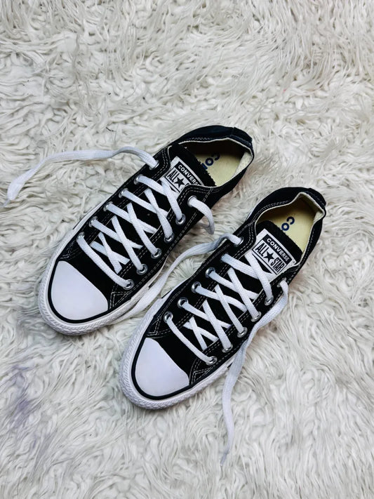 Chuck Taylor | Black & White | Lo top | Converse