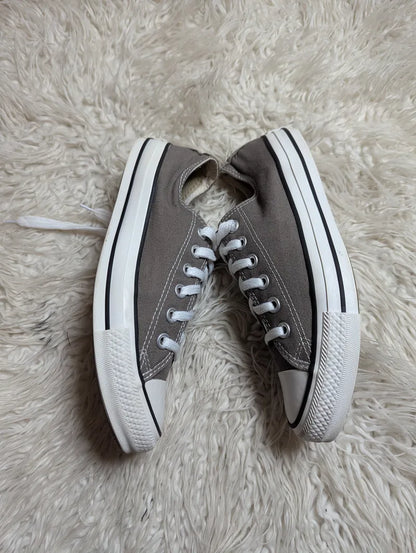 Chuck Taylor | Grey & White | Lo top | Converse