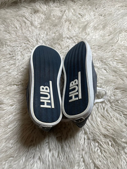 HUB Footwear | dark blue canvas low-top sneakers