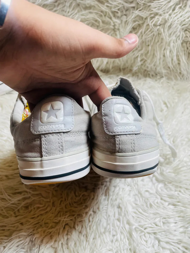 Chuck Taylor | Grey & White | Lo top | Converse