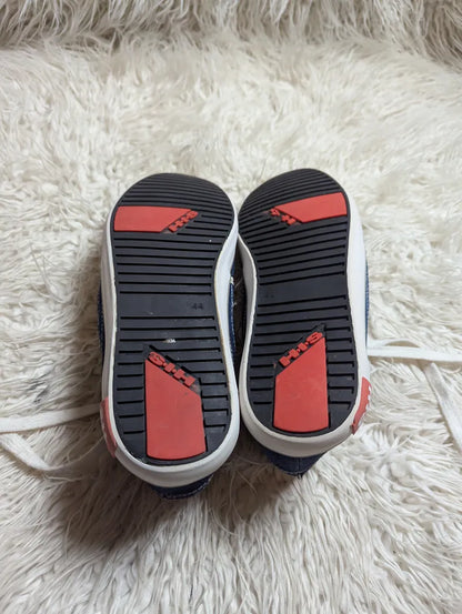 blue denim low-top casual sneakers