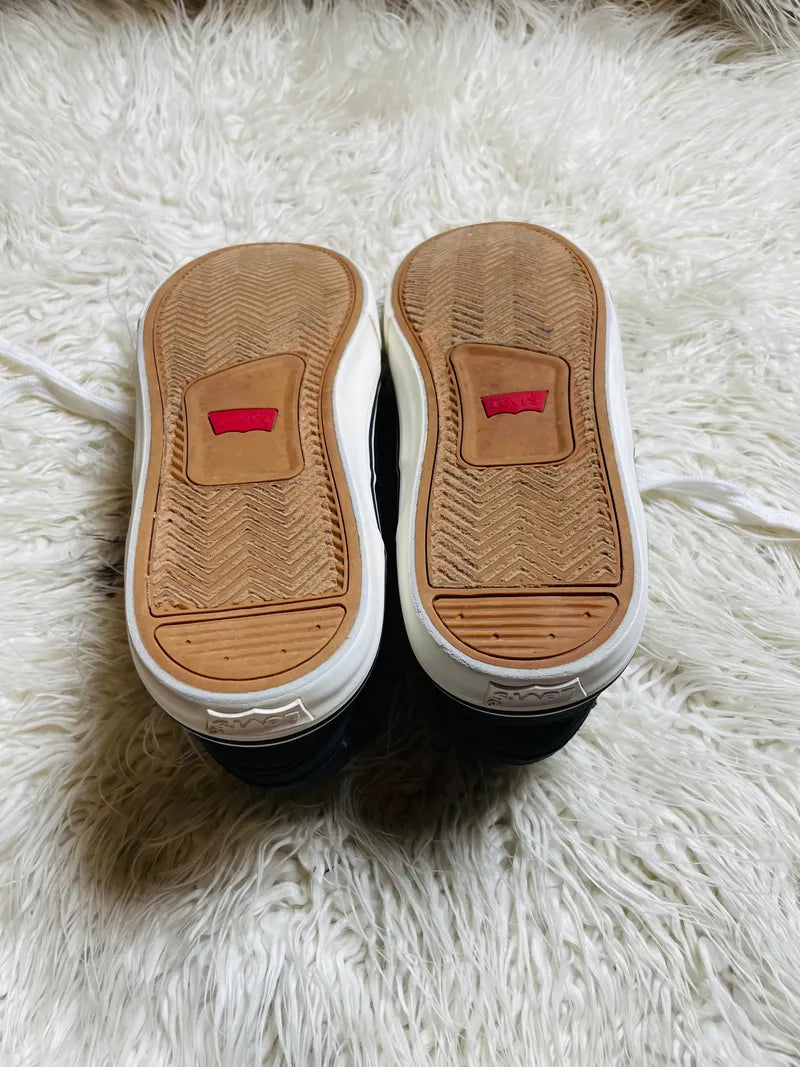 Levi’s Men’s Thane Sneaker | Black & White