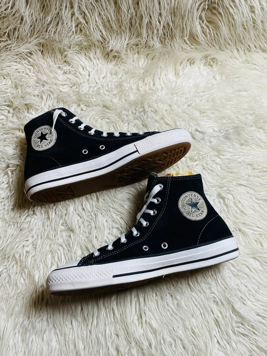 Chuck Taylor | Black & White | High top| Converse