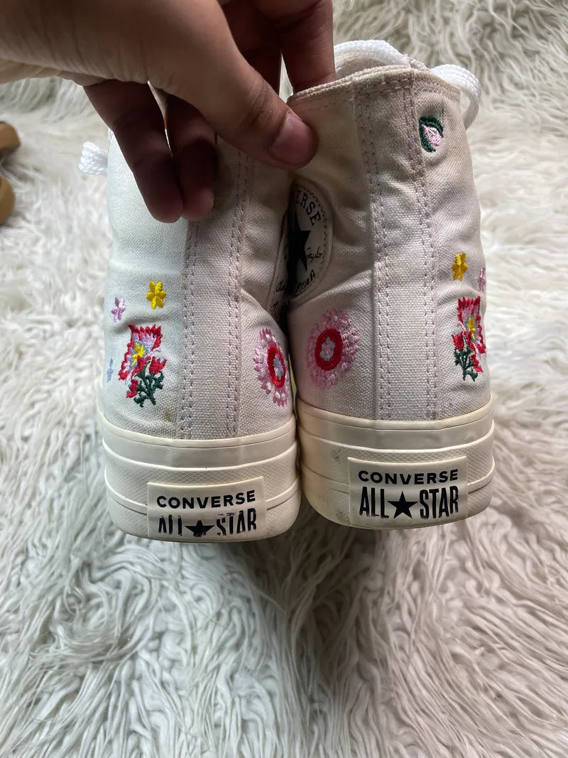 Chuck Taylor | White | High top | Hi Sole Floral Edition
