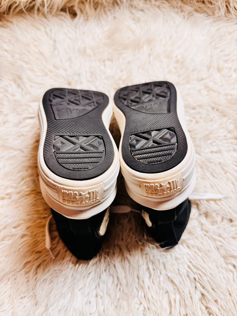 Chuck Taylor | Black & White | High top| Converse | Platforms