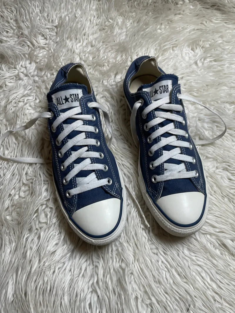 Chuck Taylor | Blue  & White | Lo top | Converse