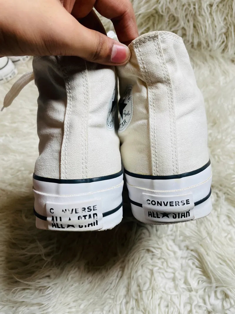 Chuck Taylor | White | High top| High Sole | Converse