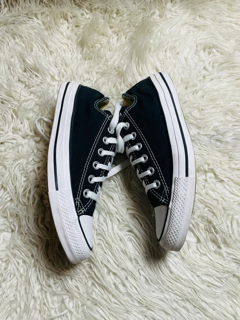 Chuck Taylor | Black & White | Lo top | Converse