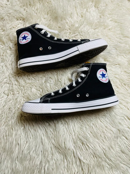 Chuck Taylor | Black & White | High top| Converse