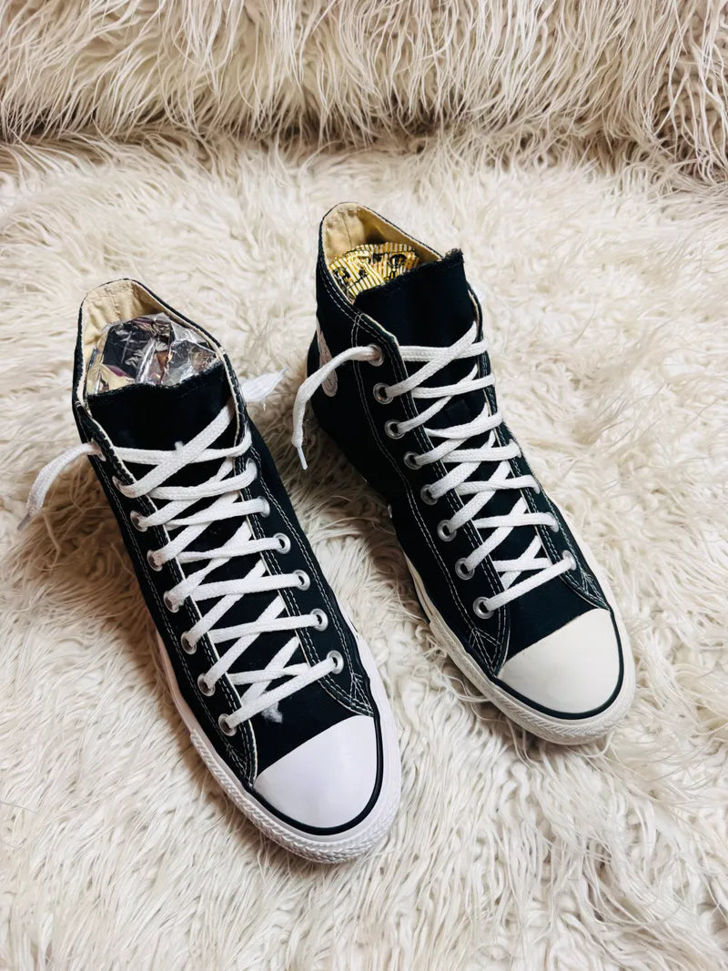 Chuck Taylor | Black & White | High top| Converse