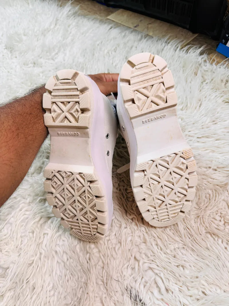 Chuck Taylor | White | High Heels Hiking | Converse