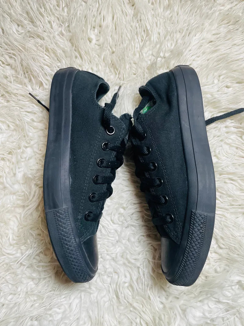 Chuck Taylor | Black | Lo top | Converse