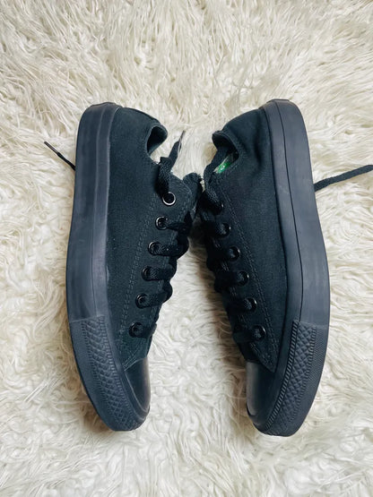 Chuck Taylor | Black | Lo top | Converse