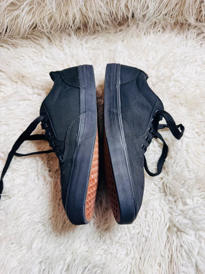 Vans Authentic | Black | Lo Top