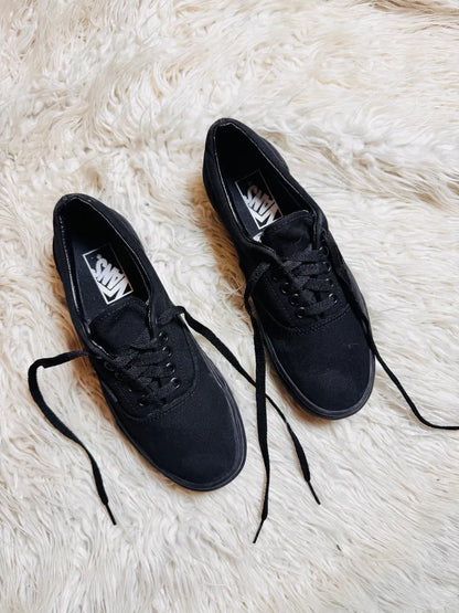 Vans | Black | At Wood