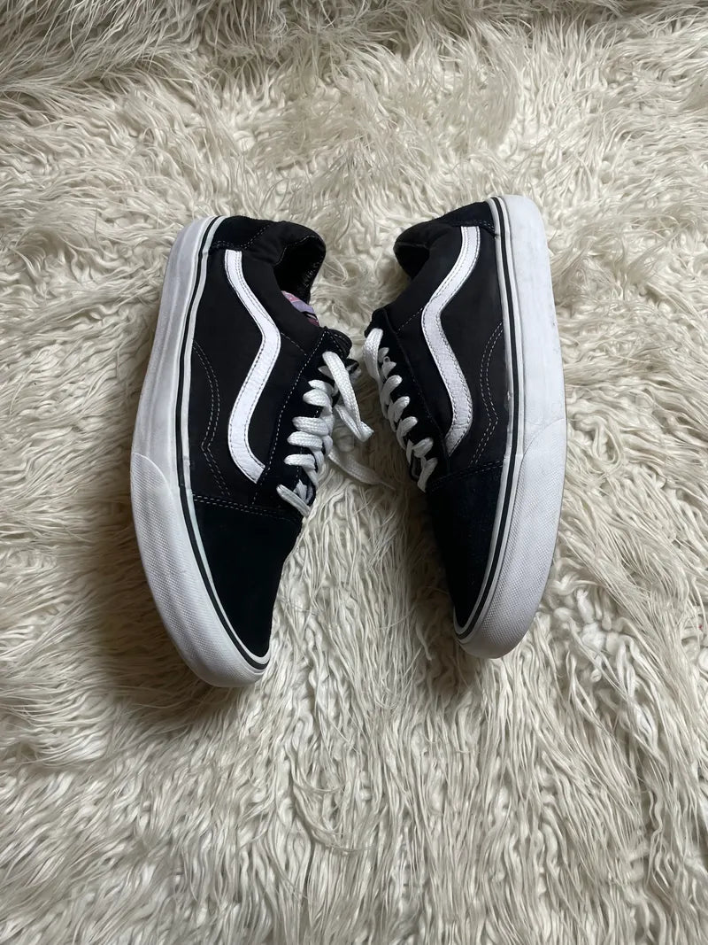 Vans | Black & White | Lo Top | Old Skool