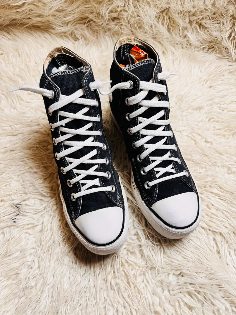 Chuck Taylor | Black & White | High top | Hi Sole