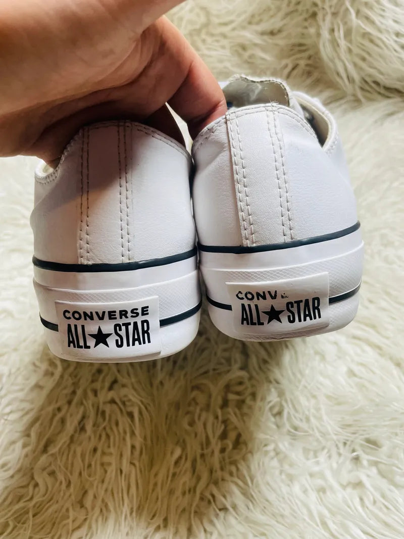 Chuck Taylor | White | Leather | Low top | Hi Sole