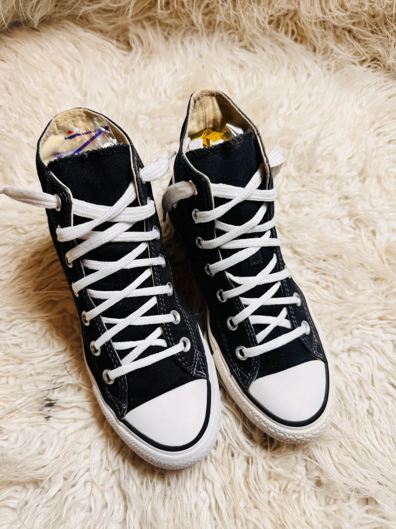 Chuck Taylor | Black & White | High top| Converse