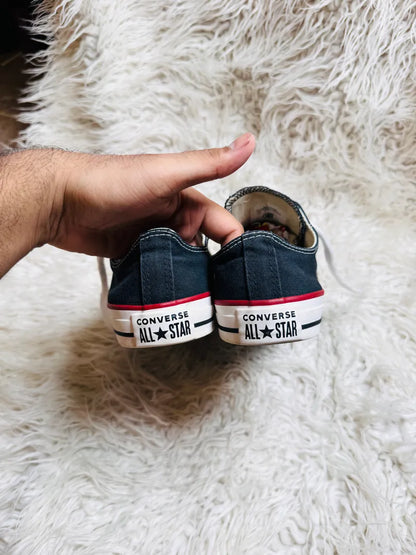 Chuck Taylor | Black & White Red Line | Lo top | Converse