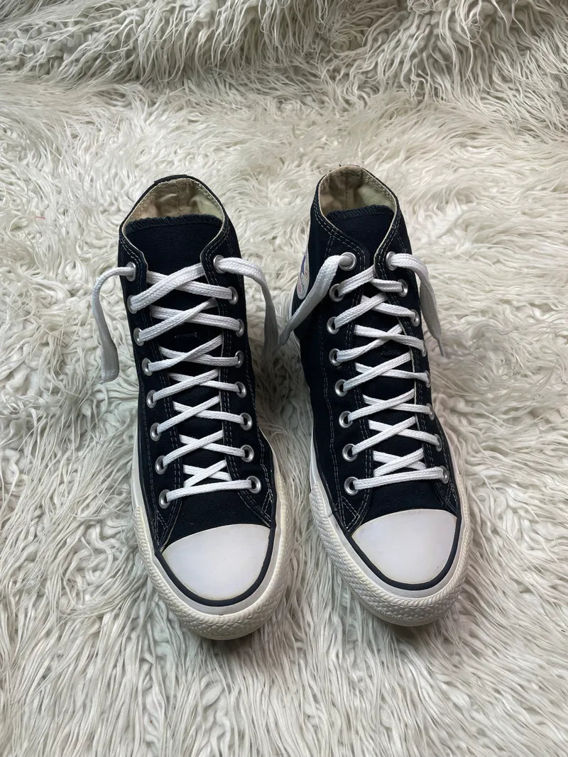 Chuck Taylor | Black & White | High top| Converse