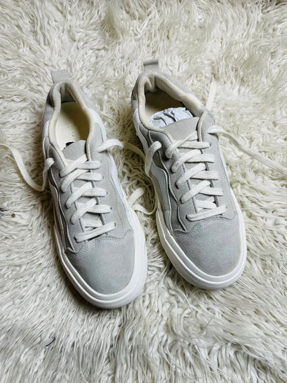 Sneakers for men’s