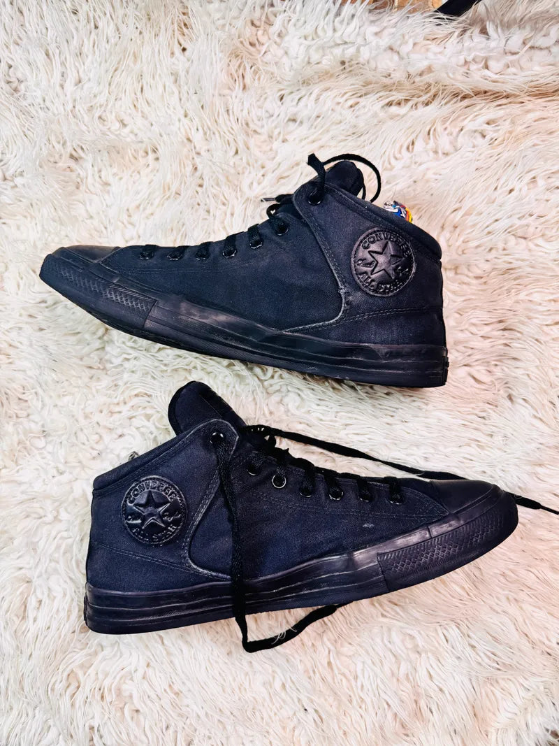 Chuck Taylor | Black | High top| Converse | Padded