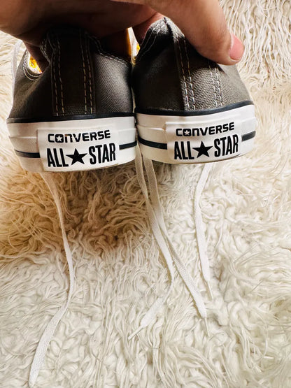 Chuck Taylor | Grey & White | Lo top | Converse