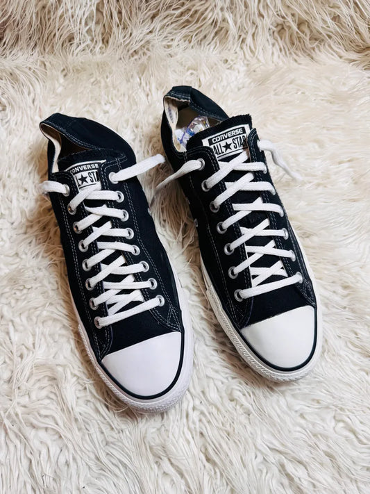 Chuck Taylor | Black & White | Lo top | Converse