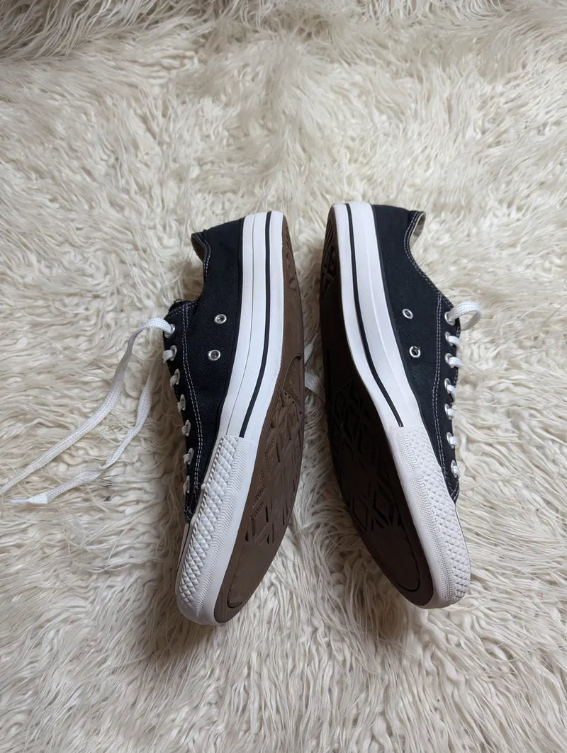 Chuck Taylor | Black & White | Lo top | Converse