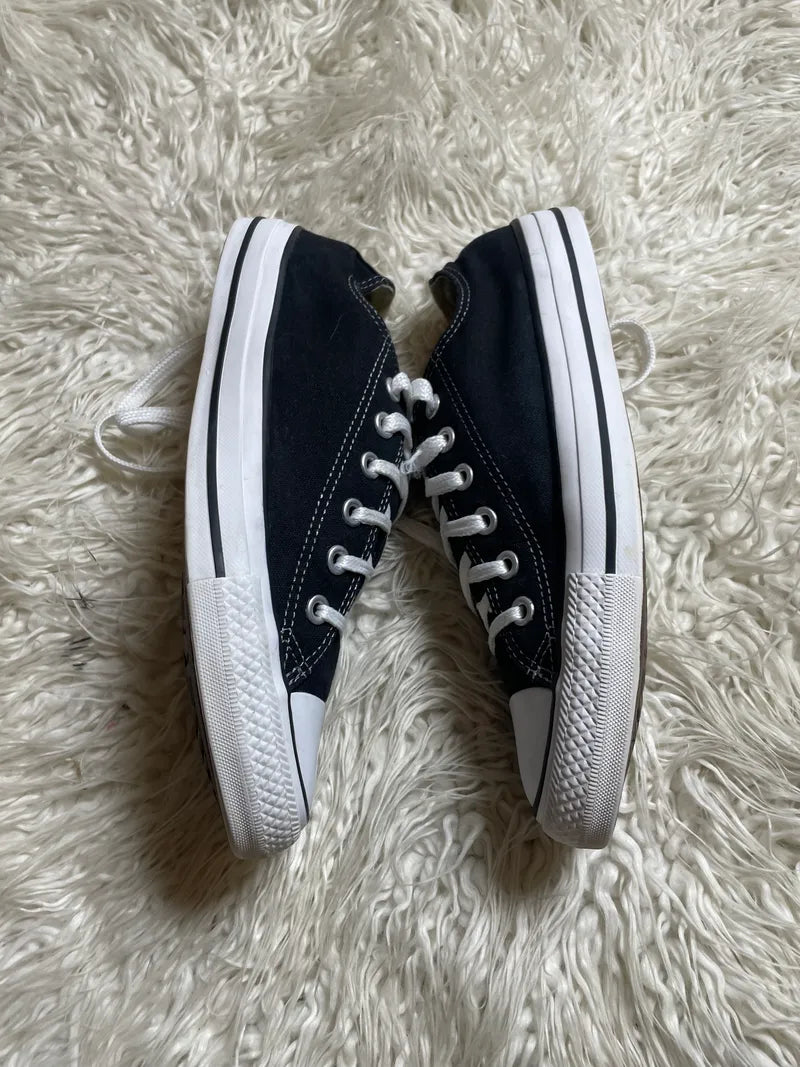 Chuck Taylor | Black & White | Lo top | Converse