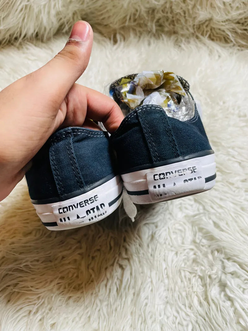 Chuck Taylor | Black & White | Lo top | Converse