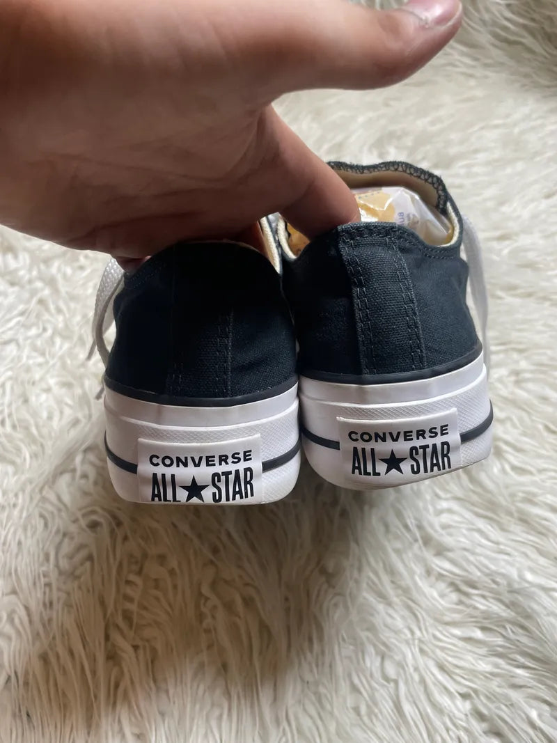 Chuck Taylor | Black & White | Low top | Hi Sole