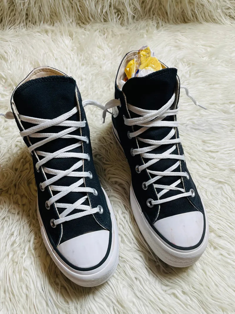 Chuck Taylor | Black & White | High top | Hi Sole