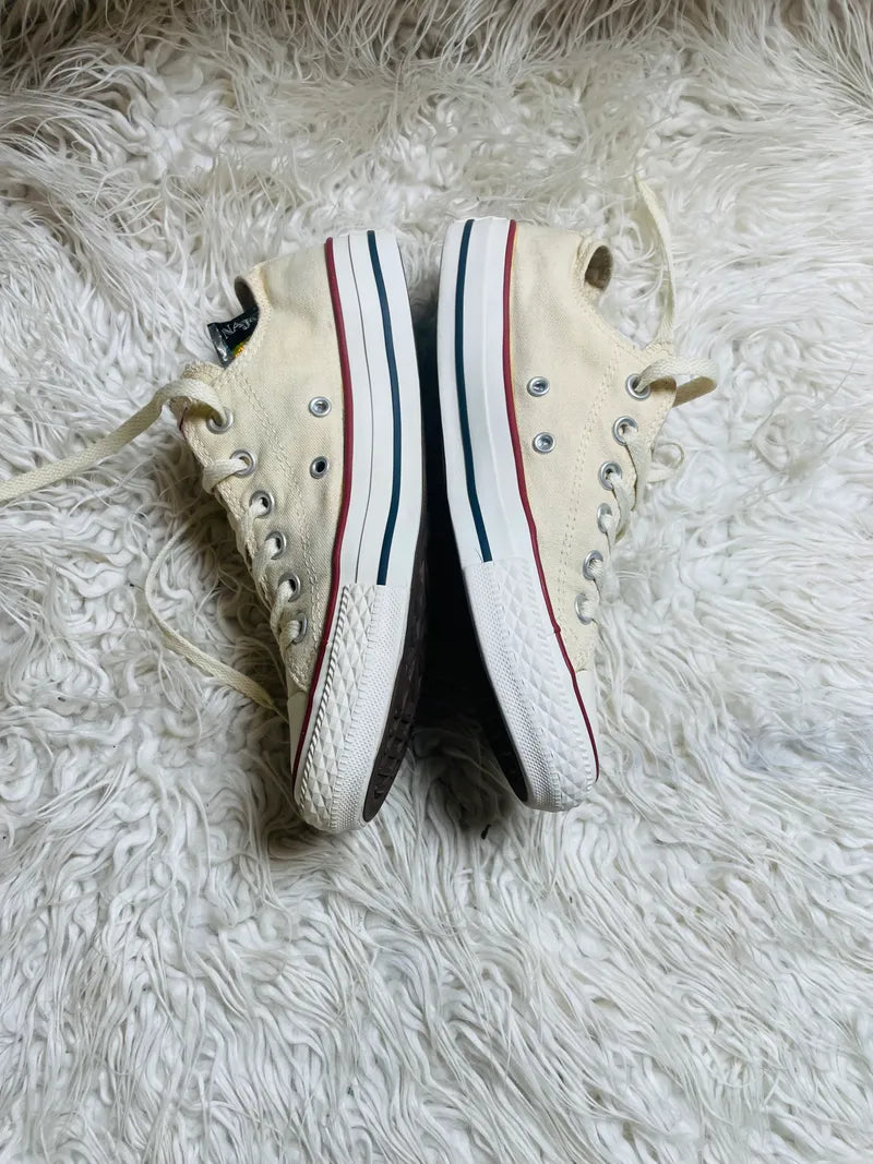 Chuck Taylor | Cream & White | Lo top | Converse
