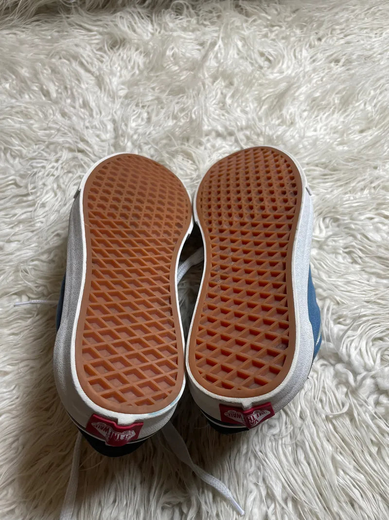 Vans | blue and black | Lo Top | Old Skool