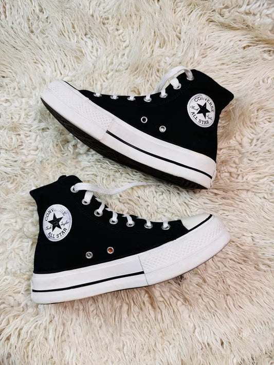 Chuck Taylor | Black & White | High top | Hi Sole
