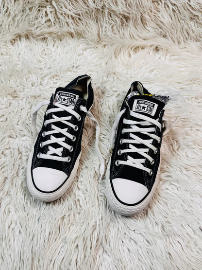 Chuck Taylor | Black & White | Lo top| Converse