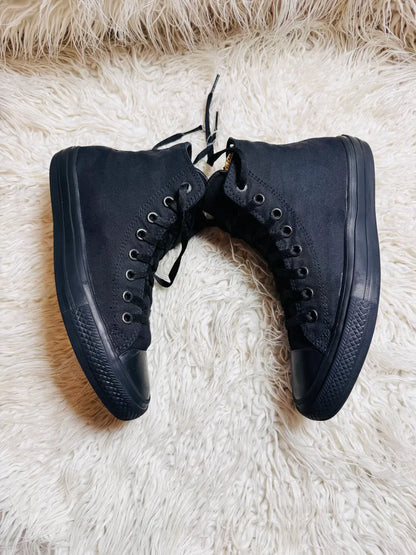 Chuck Taylor | Black | High top| Converse