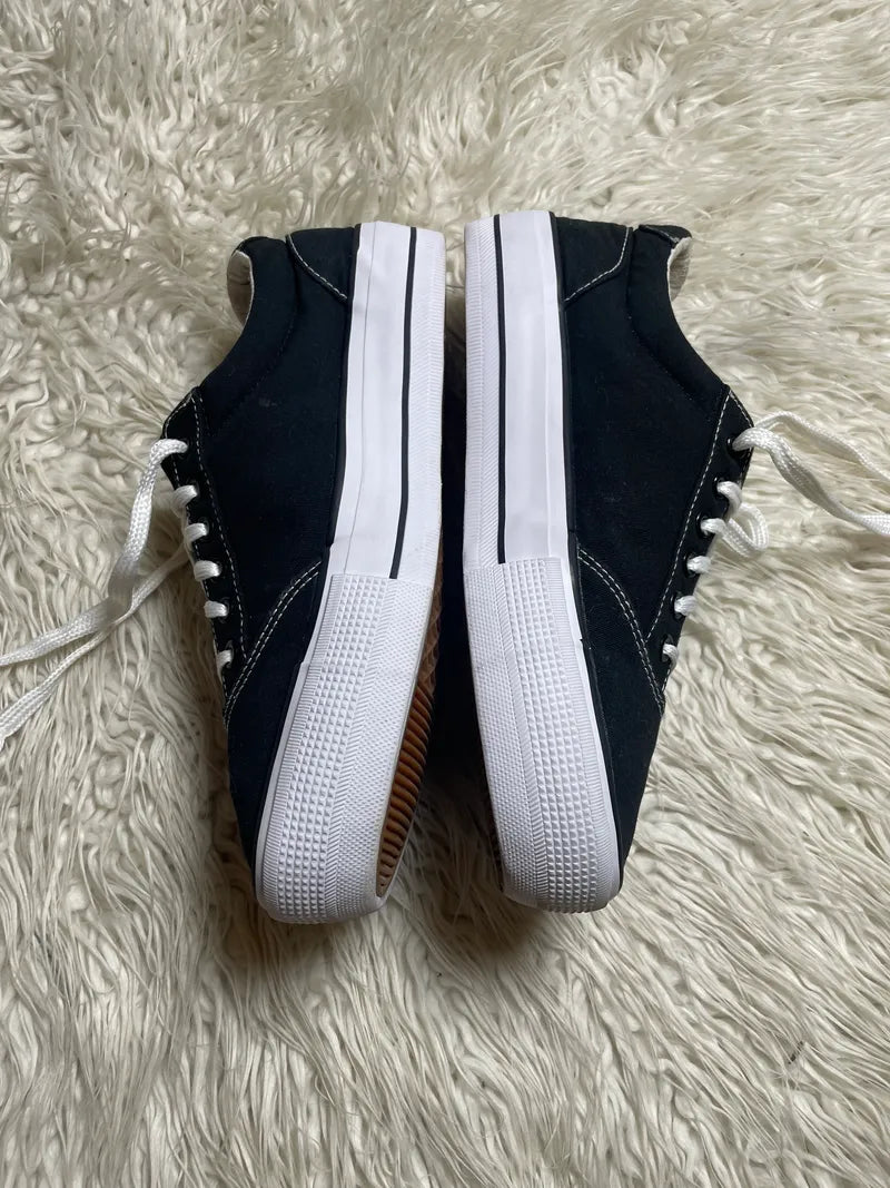 Vty Black Lo Top Hi Sole Sneakers