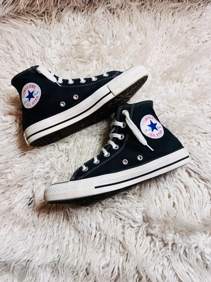 Chuck Taylor | Black & White | High top| Converse