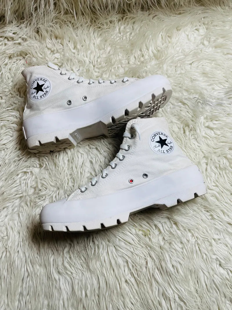 Chuck Taylor | White | High top| Converse | Platforms