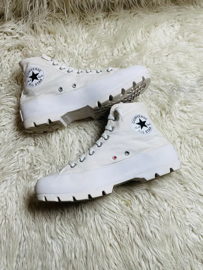 Chuck Taylor | White | High top| Converse | Platforms